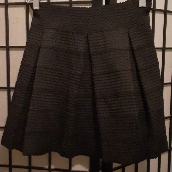 Black Box Pleat Mini Skirt size S - Picture 2 of 9